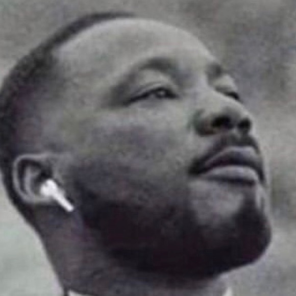 Meet your Posher, Kevin - Picture 1 of 1